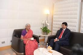 ಕತಾರ್‌ಗೆ ವಿತ್ತ ಸಚಿವೆ ನಿರ್ಮಲಾ ಸೀತಾರಾಮನ್ ಭೇಟಿ: ದೋಹಾದಲ್ಲಿ 11ನೇ AIIB ವಾರ್ಷಿಕ ಸಭೆ