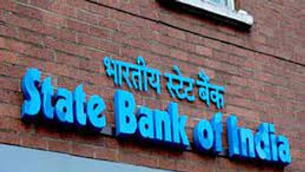 ಸ್ಟೇಟ್ ಬ್ಯಾಂಕ್ ಆಫ್ ಇಂಡಿಯಾ (SBI) ದಲ್ಲಿ ಖಾಲಿ ಇರುವ ಹುದ್ದೆಗಳಿಗೆ ಪದವಿ ಪಾಸಾದ ಅಭ್ಯರ್ಥಿಗಳಿಂದ ಅರ್ಜಿ ಆಹ್ವಾನ