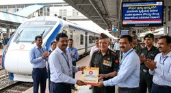 ಶೌರ್ಯ ಪ್ರಶಸ್ತಿ ಪುರಸ್ಕೃತರಿಗೆ ಭಾರತೀಯ ರೈಲ್ವೆಯಲ್ಲಿ ಆಜೀವ ಉಚಿತ ಪ್ರಯಾಣ ಸೌಲಭ್ಯ: ಕೇಂದ್ರ ಸರ್ಕಾರದಿಂದ ಐತಿಹಾಸಿಕ ನಿರ್ಧಾರ!