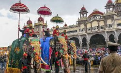 ಮೈಸೂರು ದಸರಾ 2026: ಜಾಗತಿಕ ಮಟ್ಟದಲ್ಲಿ 'ನಾಡಹಬ್ಬ' ಪ್ರಚಾರಕ್ಕೆ ಸರ್ಕಾರದ ವಿನೂತನ ಹೆಜ್ಜೆ!