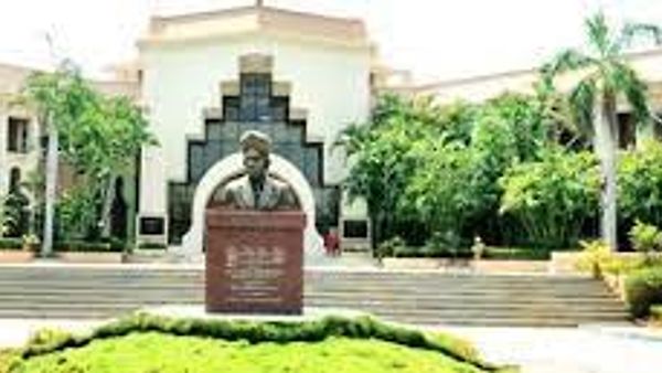 ರಾಜ್ಯ ನೌಕರರ ವಿಮಾ ನಿಗಮ(ESIC)ದಲ್ಲಿ ಖಾಲಿ ಇರುವ ವಿವಿಧ ಹುದ್ದೆಗಳಿಗೆ ಅರ್ಜಿ ಆಹ್ವಾನಿಸಲಾಗಿದೆ.