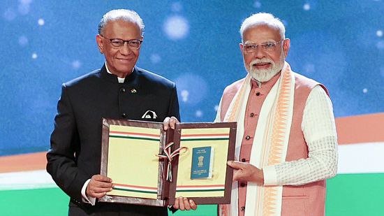 ಪ್ರಧಾನಿ ಮೋದಿ ಅವರಿಗೆ ಮಾರಿಷಸ್‌ನಿಂದ ಅತ್ಯುನ್ನತ ಪ್ರಶಸ್ತಿ
