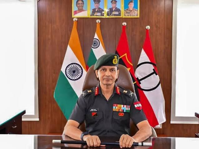 ಲೆಫ್ಟಿನೆಂಟ್ ಜನರಲ್ ಅಖಿಲೇಶ್ ಕುಮಾರ್: 1ನೇ ಕಾರ್ಪ್ಸ್ (ಸ್ಟ್ರೈಕ್ ಒನ್) ಕಮಾಂಡರ್ ಆಗಿ ಅಧಿಕಾರ ಸ್ವೀಕಾರ
