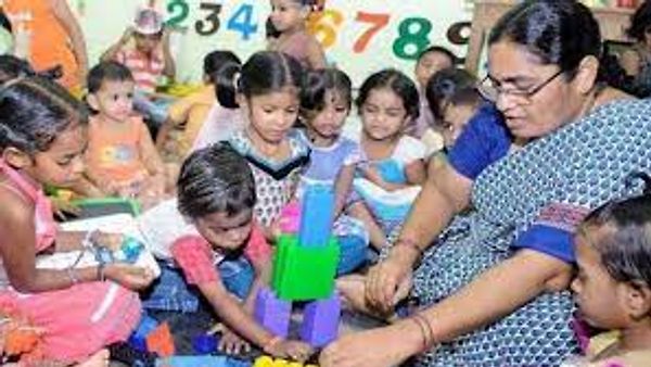 ವಿಜಯಪುರ ಜಿಲ್ಲೆಯ ಸಮಗ್ರ ಶಿಶು ಅಭಿವೃದ್ಧಿ ಯೋಜನಾ ವ್ಯಾಪ್ತಿಯಲ್ಲಿ ವಿವಿಧ ಹುದ್ದೆಗಳನ್ನು ನೇಮಕಕ್ಕೆ ಅರ್ಜಿ ಆಹ್ವಾನ