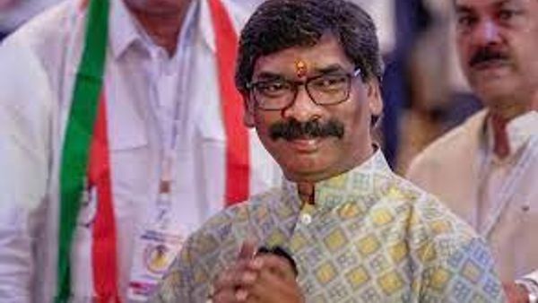 ಇತ್ತೀಚೆಗೆ ಜಾರ್ಖಂಡ್ ಸರ್ಕಾರವು ವೃದ್ಧಾಪ್ಯ ಪಿಂಚಣಿಗಳ ವಯಸ್ಸಿನ ಮಿತಿಯನ್ನು 50 ಕ್ಕೆ ಇಳಿಸಿದೆ