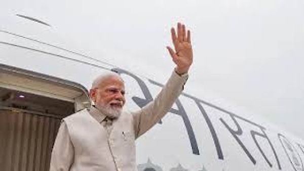 ಮೋದಿ ಜಪಾನ್ ಭೇಟಿ: 15ನೇ ಭಾರತ–ಜಪಾನ್ ವಾರ್ಷಿಕ ಶೃಂಗಸಭೆಯಲ್ಲಿ ಭಾಗಿ