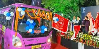 ಅಸ್ಸಾಂನಲ್ಲಿ ಪಿಂಕ್ ಬಸ್ ಗೆ ಚಾಲನೆ ನೀಡಿದ ಸಿಎಂ ಸರ್ಬಾನಂದ ಸೋನೊವಾಲ್