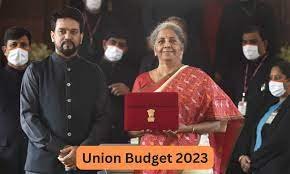 ಕೇಂದ್ರ ಬಜೆಟ್ 2023 ಅನ್ನು ಎಫ್‌ಎಂ ನಿರ್ಮಲಾ ಸೀತಾರಾಮನ್ ಮಂಡಿಸುತ್ತಿದ್ದಾರೆ