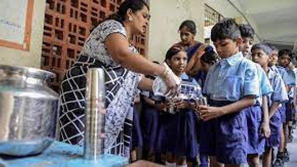 ಕೇರಳ ರಾಜ್ಯದ ಶಾಲೆಗಳಲ್ಲಿ 'ವಾಟರ್ ಬೆಲ್' ವ್ಯವಸ್ಥೆ ಜಾರಿಗೆ ; ಸರ್ಕಾರ ಆದೇಶ