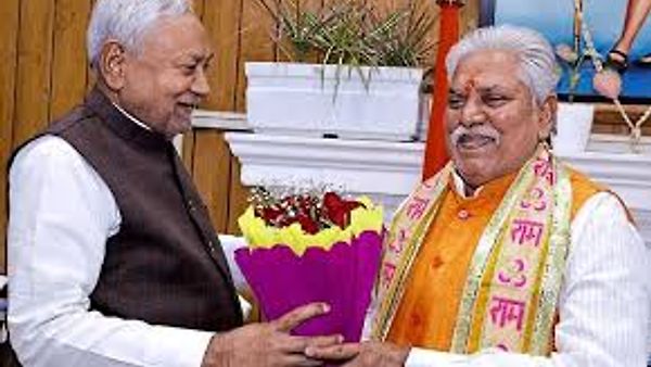ಬಿಹಾರ ವಿಧಾನಸಭೆಗೆ ಹೊಸ ಸ್ಪೀಕರ್: ಪ್ರೇಮ್ ಕುಮಾರ್ ಅಧಿಕಾರ ಸ್ವೀಕರಣೆ