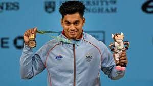 ʻಕಾಮನ್‌ವೆಲ್ತ್‌ ಕ್ರೀಡಾಕೂಟ-2022ʼ ರ  ಚಿನ್ನಕ್ಕೆ ಕೊರಳೊಡ್ಡಿದ ವೇಟ್ ಲಿಫ್ಟಿರ್ ಅಚಿಂತ ಶಿವಲಿ