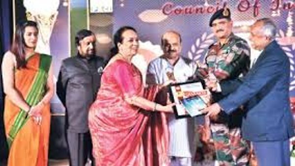 ತರಂಗ ವಾರಪತ್ರಿಕೆಗೆ PRCI ಚಾಣಕ್ಯ ಪ್ರಶಸ್ತಿ