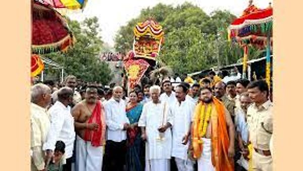 ಮೈಸೂರಿನಲ್ಲಿ ಅದ್ದೂರಿ ಜಂಬೂ ಸವಾರಿ