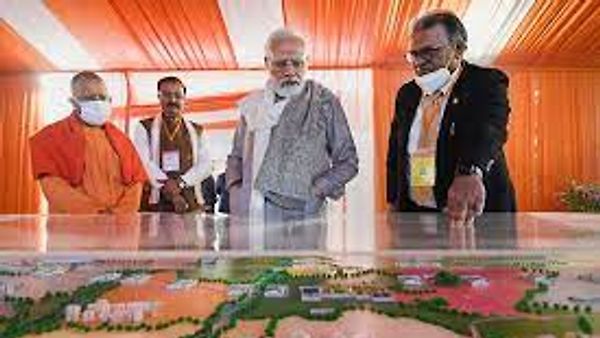 ಮೀರತ್‌ನಲ್ಲಿನ ಕ್ರೀಡಾ ವಿಶ್ವವಿದ್ಯಾಲಯಕ್ಕೆ ಶಂಕುಸ್ಥಾಪನೆ ನೆರವೇರಿಸಿದ ಮೋದಿ