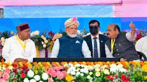 ಹುಬ್ಬಳ್ಳಿಯ ಯುವಜನೋತ್ಸವ ಕಾರ್ಯಕ್ರಮವನ್ನು ಪ್ರಧಾನಿ ಮೋದಿಯವರು ಉದ್ಘಾಟಿಸಿದರು
