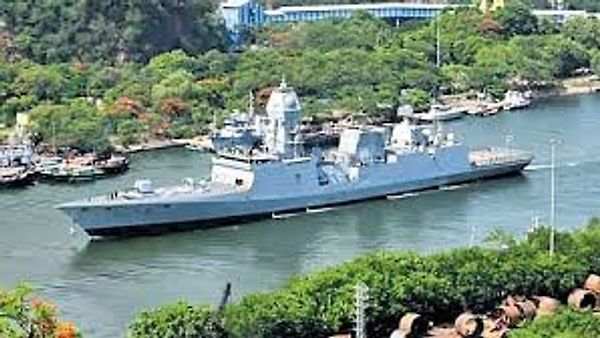 INS ನೀಲಗಿರಿ ಪೂರ್ವ ನೌಕಾ ಕಮಾಂಡ್‌ಗೆ ಸೇರ್ಪಡೆ