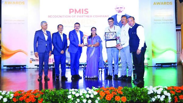 POWERGRID ಗೆ PMIS ಪಾಲುದಾರ ಸಂಸ್ಥೆ ಪ್ರಶಸ್ತಿ (PMIS Partner Company Award)
