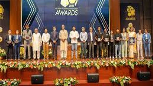 ಅಖಿಲ ಭಾರತ ಫುಟ್ಬಾಲ್ ಫೆಡರೇಶನ್ ಪ್ರಶಸ್ತಿ 2025 ರ ಸುಭಾಶಿಶ್ ಬೋಸ್ ವರ್ಷದ ಪುರುಷ ಆಟಗಾರ