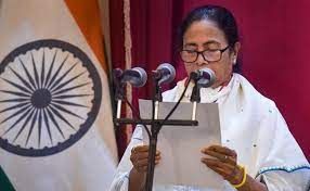 ಪಶ್ಚಿಮ ಬಂಗಾಳದ ಮುಖ್ಯಮಂತ್ರಿಯಾಗಿ ಮಮತಾ ಬ್ಯಾನರ್ಜಿ ಅಧಿಕಾರ ಸ್ವೀಕಾರ