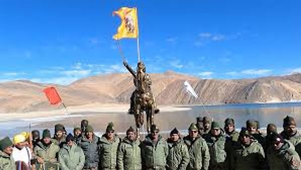 ಭಾರತೀಯ ಸೇನೆ : ಪಾಂಗಾಂಗ್ ತ್ಸೋದಲ್ಲಿ ಛತ್ರಪತಿ ಶಿವಾಜಿ ಪ್ರತಿಮೆ ಅನಾವರಣ