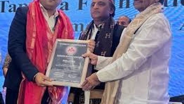 ನಿಖಿಲ್ ಸಿಂಘಾಲ್ ಅವರಿಗೆ ಉತ್ತರ ಪ್ರದೇಶದ ಅನ್ಮೋಲ್ ರತನ್ ಪ್ರಶಸ್ತಿ