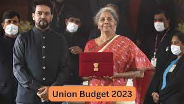 ಕೇಂದ್ರ ಬಜೆಟ್ 2023 ಅನ್ನು ಎಫ್‌ಎಂ ನಿರ್ಮಲಾ ಸೀತಾರಾಮನ್ ಮಂಡಿಸುತ್ತಿದ್ದಾರೆ
