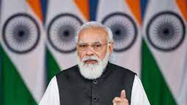 ಪ್ರಧಾನಿ ಮೋದಿಯಿಂದ ಉತ್ತರ ಪ್ರದೇಶದ 75 ಸಾವಿರ ಫಲಾನುಭವಿಗಳಿಗೆ ಮನೆ ಹಸ್ತಾಂತರ