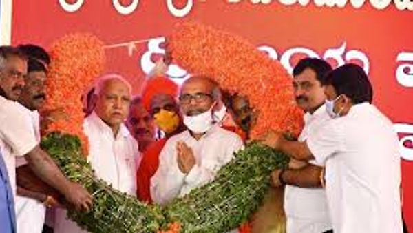 ತುಮಕೂರಿನ ಶಿವಕುಮಾರ ಶ್ರೀಗಳ ಪುಣ್ಯಸ್ಮರಣೆ ದಿನವನ್ನು 'ದಾಸೋಹ ದಿನ' ಎಂದು ಘೋಷಿಸಿದ ಸಿಎಂ ಬಿ. ಎಸ್. ಯಡಿಯೂರಪ್ಪ