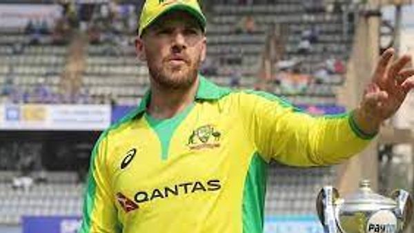 ಅಂತರಾಷ್ಟ್ರೀಯ ಕ್ರಿಕೆಟ್ ನಿಂದ ಪಿಂಚ್ ರವರು ನಿವೃತ್ತಿ ಘೋಷಿಸಿದ್ದಾರೆ