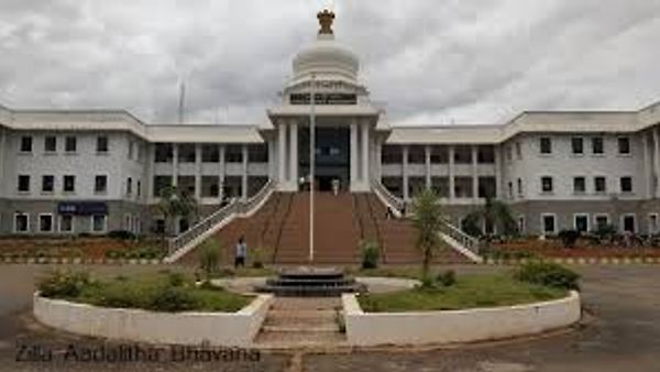 ಚಿಕ್ಕಬಳ್ಳಾಪುರ ಜಿಲ್ಲಾ ಕಂದಾಯ ಘಟಕದಲ್ಲಿ ಖಾಲಿ ಇರುವ ಒಟ್ಟು 40 ಗ್ರಾಮ ಲೆಕ್ಕಿಗರ ಹುದ್ದೆಗಳ ನೇಮಕಾತಿಗಾಗಿ ಆನ್ಲೈನ್(Online) ಮೂಲಕ ಅರ್ಜಿ ಆಹ್ವಾನ.