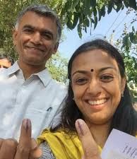 ಬಸವ ಜಯಂತಿ ಸಮಾರಂಭದಲ್ಲಿ 'ಕೃಷ್ಣ ಬೈರೇ ಗೌಡ ದಂಪತಿ"ಗೆ ಮಾನವತಾದಿ ಬಸವೇಶ್ವರ ಪ್ರಶಸ್ತಿ ಪ್ರದಾನ"