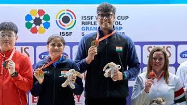 ISSF ವಿಶ್ವಕಪ್: 10 ಮೀಟರ್ ಏರ್ ಪಿಸ್ತೂಲ್ ಮಿಶ್ರಿತ ತಂಡ ವಿಭಾಗದಲ್ಲಿ ಭಾರತದ ಪಲಕ್-ಮುಕೇಶ್ ಜೋಡಿಗೆ ಚಿನ್ನದ ಪದಕ!