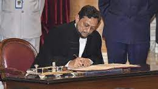 ಮುಖ್ಯ ನ್ಯಾಯಮೂರ್ತಿ ಎಸ್​.ಎ.ಬೊಬ್ಡೆ ಸುಪ್ರೀಂ ಕೋರ್ಟ್​​ಗೆ ವಿದಾಯ