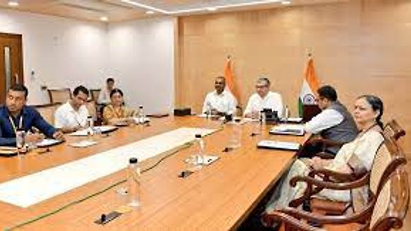ಅಶ್ವಿನಿ ವೈಷ್ಣವ್ : 10 ನೇ ರಾಷ್ಟ್ರೀಯ ಸಮುದಾಯ ರೇಡಿಯೋ ಪ್ರಶಸ್ತಿ ಘೋಷಣೆ