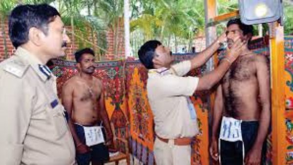 ಕರ್ನಾಟಕ ರಾಜ್ಯ ಪೊಲೀಸ್ ಇಲಾಖೆಯಿಂದ KSRP/KSISF ಸಬ್ಇನ್ಸ್ಪೆಕ್ಟರ್ ಹುದ್ದೆಗಳ ದೈಹಿಕ ಪರೀಕ್ಷೆಗಾಗಿ ಪ್ರವೇಶ ಪತ್ರಗಳು ಪ್ರಕಟ