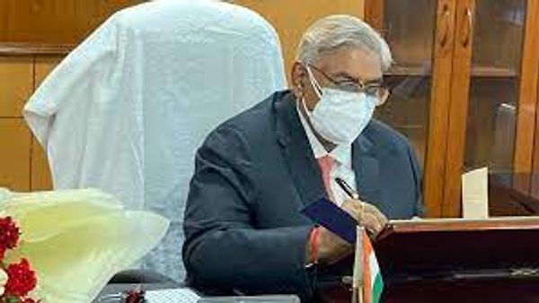 ರಾಷ್ಟ್ರೀಯ ಮಾನವ ಹಕ್ಕುಗಳ ಆಯೋಗದ ಅಧ್ಯಕ್ಷರಾಗಿ ನ್ಯಾಯಾಧೀಶ ಅರುಣ್ ಮಿಶ್ರಾ ಆಯ್ಕೆ