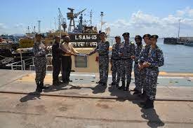 LSAM 15 ಸರಣಿಯ ಮೊದಲ ಬಾರ್ಜ್ ಭಾರತೀಯ ನೌಕಾಪಡೆಗೆ ವಿತರಣೆ