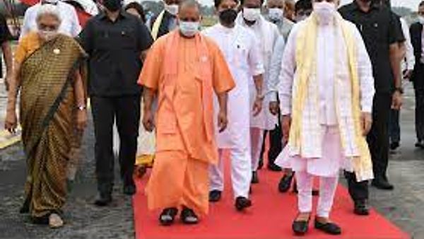 ಪ್ರಧಾನಿ ಮೋದಿಯಿಂದ ಕುಶಿನಗರ ಅಂತಾರಾಷ್ಟ್ರೀಯ ವಿಮಾನ ನಿಲ್ದಾಣ ಉದ್ಘಾಟನೆ