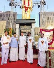 ಕರುಣಾನಿಧಿ ಪ್ರತಿಮೆಯನ್ನು ಅನಾವರಣಗೊಳಿಸಿದ ಉಪರಾಷ್ಟ್ರಪತಿ