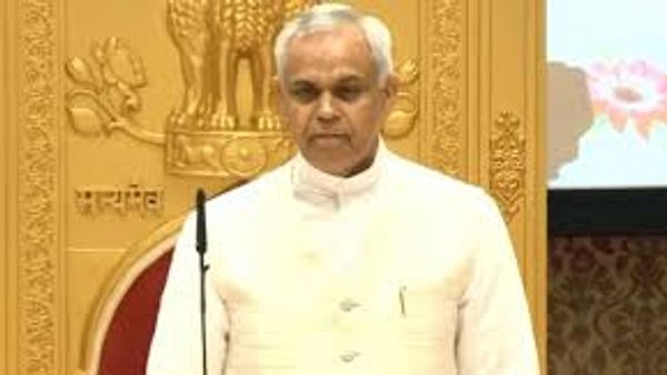 ಮಹಾರಾಷ್ಟ್ರದ ರಾಜ್ಯಪಾಲರಾಗಿ ಆಚಾರ್ಯ ದೇವವ್ರತ್ ಪ್ರಮಾಣ ವಚನ ಸ್ವೀಕಾರ