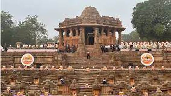 ಸಾಮೂಹಿಕ ಸೂರ್ಯ ನಮಸ್ಕಾರದಲ್ಲಿ ಗುಜರಾತ್ ಗಿನ್ನೆಸ್ ದಾಖಲೆ ನಿರ್ಮಿಸಿದೆ