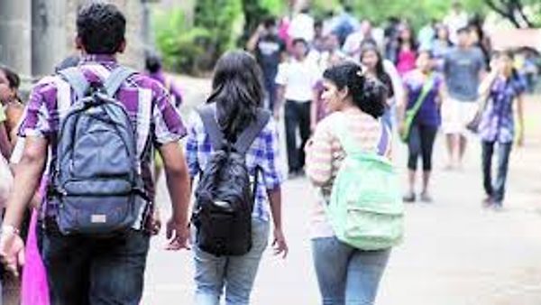 ಪದವಿ, ಸ್ನಾತಕೋತ್ತರ ಕೋರ್ಸ್ ಗಳ ಹೊಸ ಶೈಕ್ಷಣಿಕ ಕ್ಯಾಲೆಂಡರ್ ಬಿಡುಗಡೆಗೊಳಿಸಿದ UGC