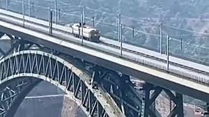 ಶೀಘ್ರದಲ್ಲೇ ಜಗತ್ತಿನ ಅತಿ ಎತ್ತರದ ಉಕ್ಕಿನ ಕಮಾನು ರೈಲ್ವೆ ಸೇತುವೆ ಲೋಕಾರ್ಪಣೆ