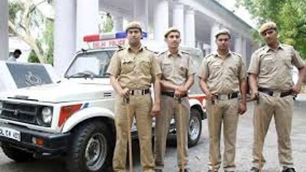 ರಾಷ್ಟ್ರ ರಾಜಧಾನಿ ದೆಹಲಿ ಪೊಲೀಸ್ ಇಲಾಖೆಯಲ್ಲಿ ಖಾಲಿ ಇರುವ ಹೆಡ್ ಕಾನ್ಸ್ಟೆಬಲ್(ಮುಖ್ಯ ಪೇದೆ) ಹುದ್ದೆಗಳ ನೇಮಕಾತಿಗಾಗಿ ಆನ್ಲೈನ್ ಅರ್ಜಿಗಳನ್ನು ಆಹ್ವಾನಿಸಲಾಗಿದೆ