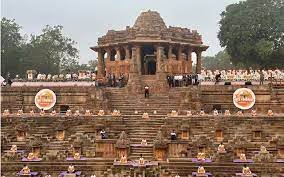 ಸಾಮೂಹಿಕ ಸೂರ್ಯ ನಮಸ್ಕಾರದಲ್ಲಿ ಗುಜರಾತ್ ಗಿನ್ನೆಸ್ ದಾಖಲೆ ನಿರ್ಮಿಸಿದೆ