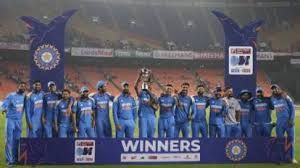 ಮೂರನೇ ಏಕದಿನ ಪಂದ್ಯದಲ್ಲಿ ಇಂಗ್ಲೆಂಡ್ ವಿರುದ್ಧ ಭಾರತಕ್ಕೆ 142 ರನ್ ಗಳ ಭರ್ಜರಿ ಜಯ
