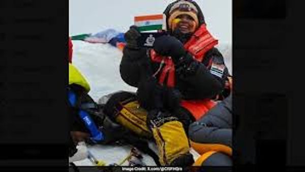 ಗೀತಾ ಸಮೋಟಾ: ಮೌಂಟ್ ಎವರೆಸ್ಟ್ ಶಿಖರವನ್ನು ಏರಿದ ಮೊದಲ ಸಿಐಎಸ್ಎಫ್ ಅಧಿಕಾರಿ