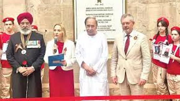 ಸ್ಟಾಲಿನ್‌ಗ್ರಾಡ್ ಕದನದ ಕೊಡುಗೆಗಾಗಿ ದೆಹಲಿಯಲ್ಲಿ ಬಿಜು ಪಟ್ನಾಯಕ್ ಸ್ಮಾರಕ ಅನಾವರಣ