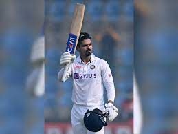 ಮೊದಲ ಪಂದ್ಯದಲ್ಲೇ ಶತಕ, ಅರ್ಧ ಶತಕ ಗಳಿಸಿ ಶ್ರೇಷ್ಠನಾದ 'ಶ್ರೇಯಸ್ ಅಯ್ಯರ್'