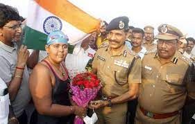 ಪಾಕ್ ಜಲಸಂಧಿಯನ್ನು ಈಜಿ ದಾಟಿದ ಮುಂಬೈನ 13 ವರ್ಷದ ಅಂಗವಿಕಲೆ 'ಜಿಯಾ ರೈ'